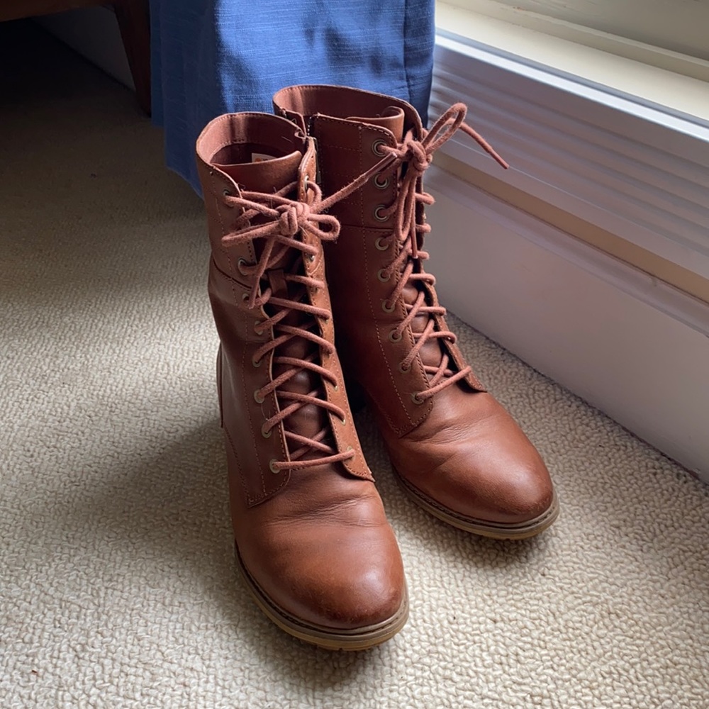 Vintage style timberland boots